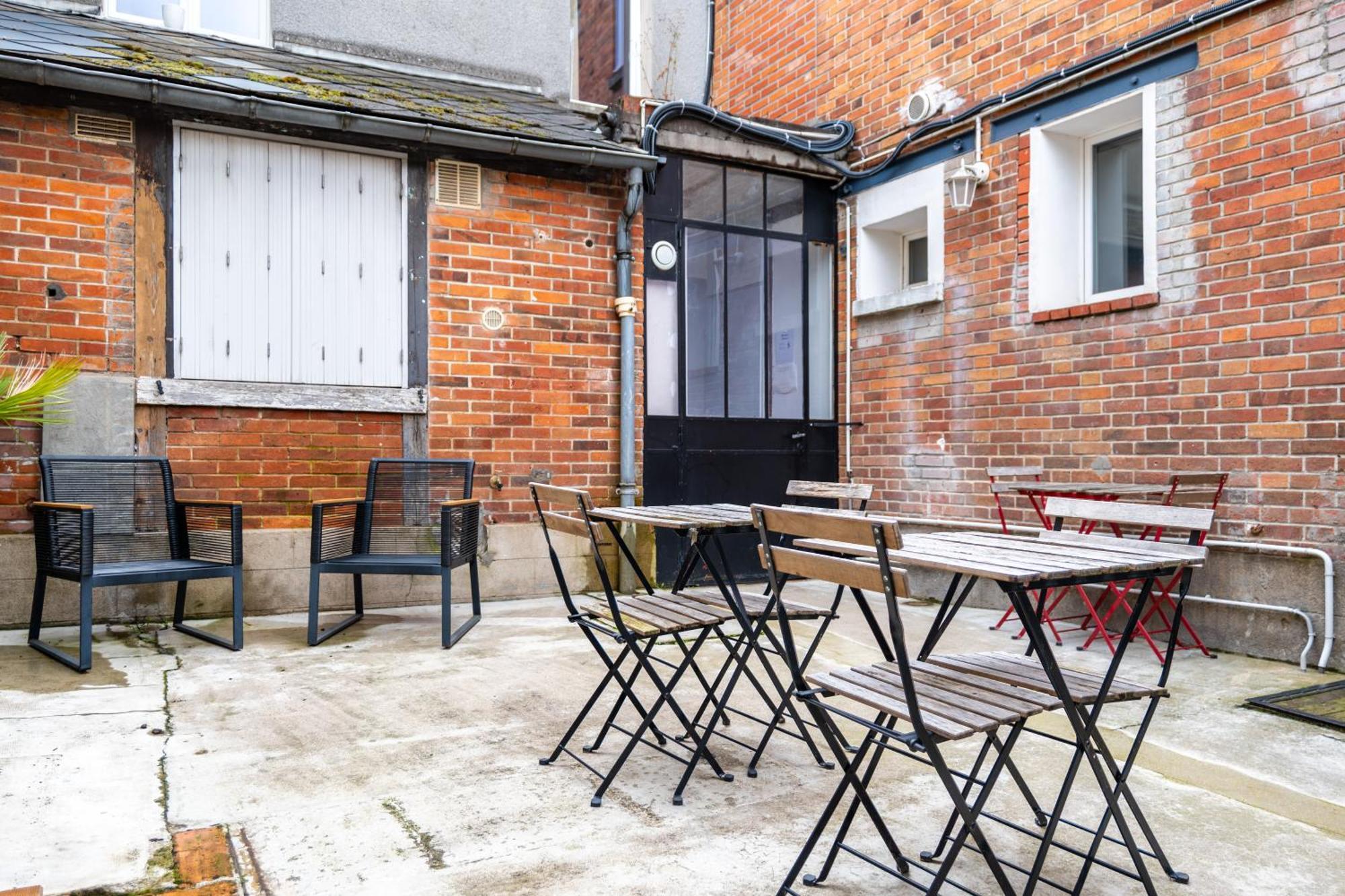 Studio Cosy Rdc, Calme Avec Cour Exterieure Saran Exterior foto